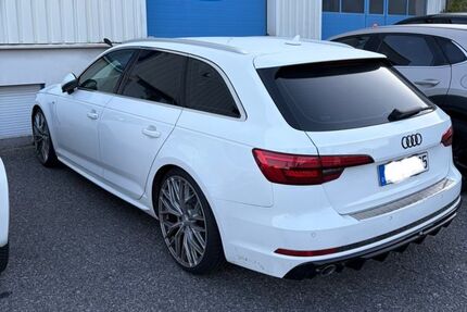 Audi A4 98.000 km 15.000 &euro; Schwelm 58332