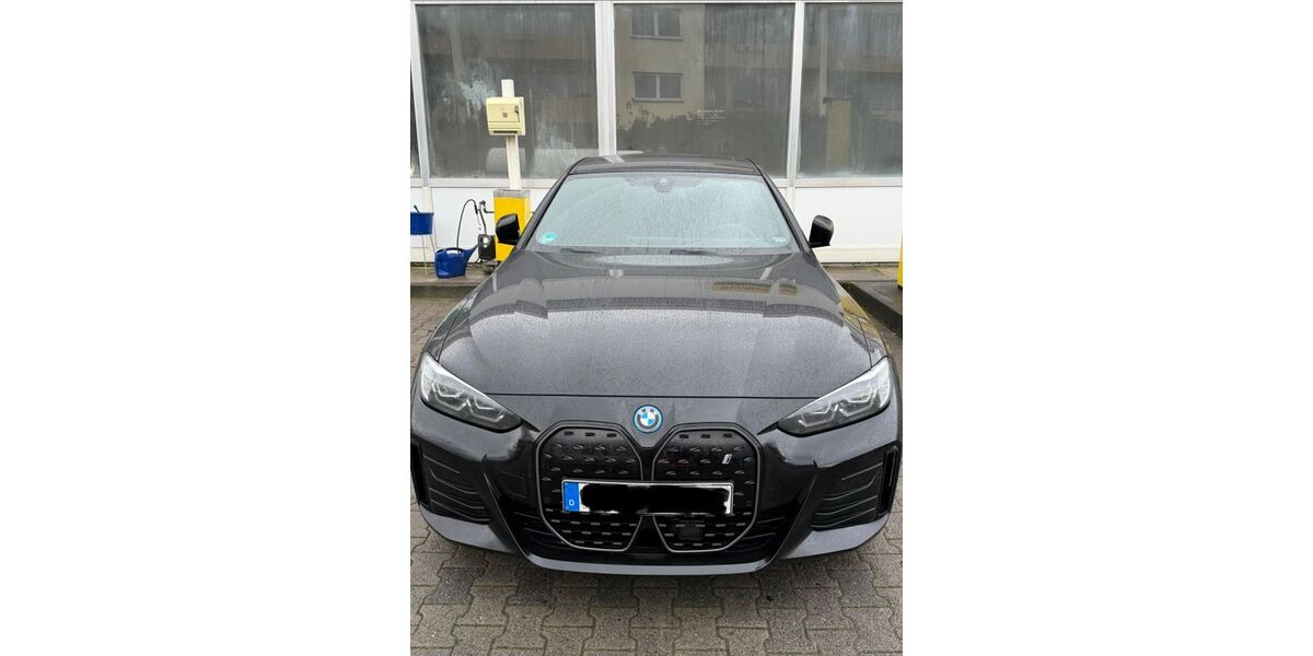 BMW i4 94.000 km 34.000 € Wuppertal 42329