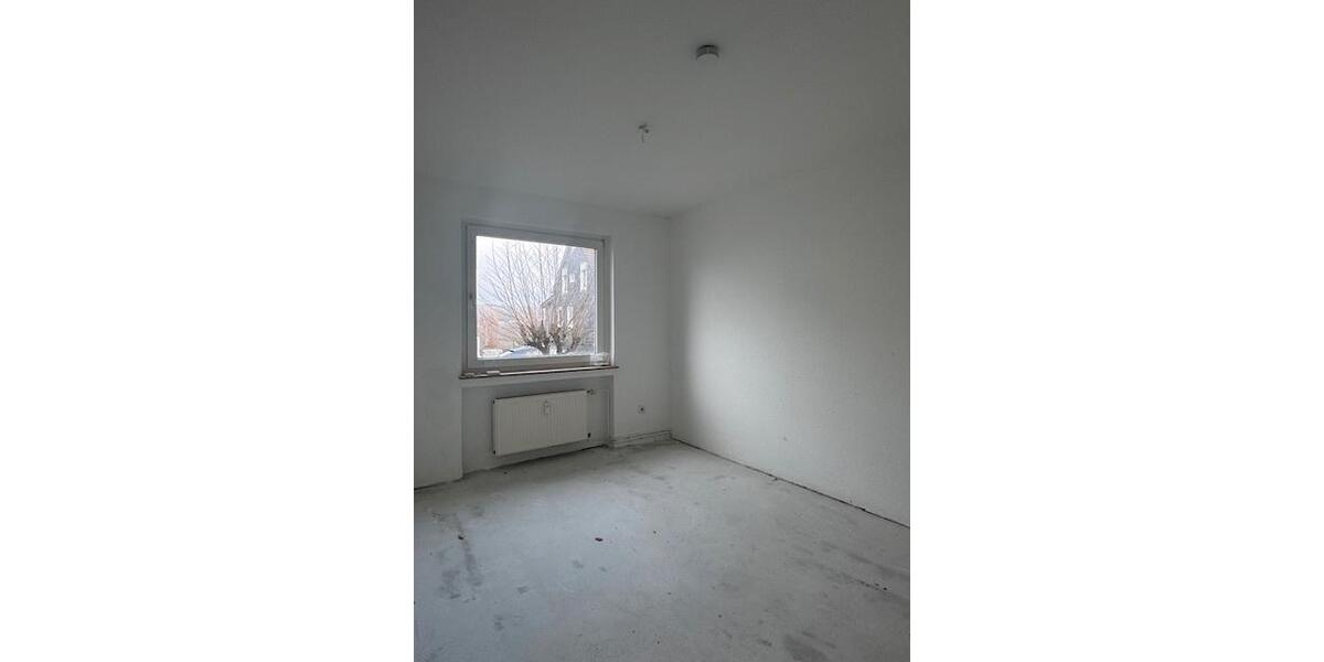 Erdgeschoßwohnung Remscheid Lüttringhausen - 4 Zimmer, 83 m&sup2;, 536&euro; | Angebot:24812337