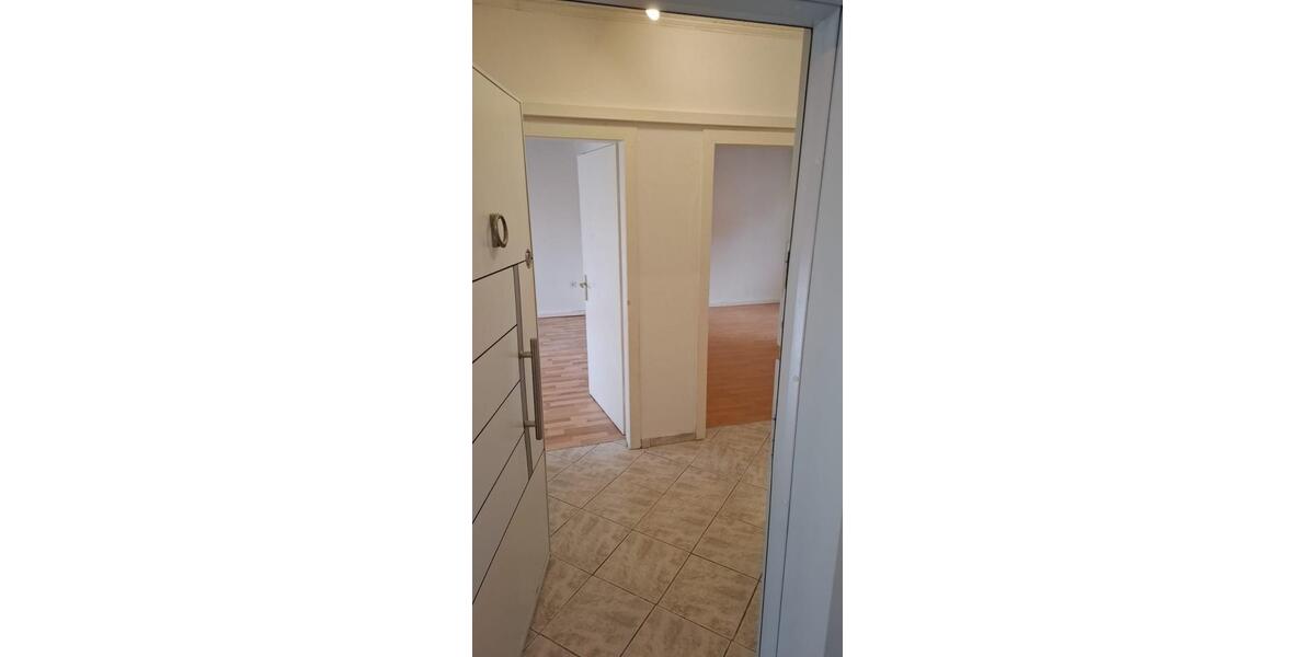 Etagenwohnung Solingen Ohligs - 2 Zimmer, 58 m&sup2;, 670&euro; | Angebot:24886260