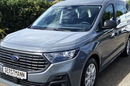 Ford Grand Tourneo 3.000 km 29.980 € Düsseldorf 40589