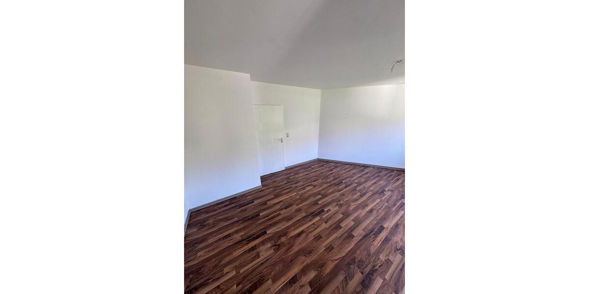 Etagenwohnung Wuppertal Unterbarmen - 1 Zimmer, 30 m&sup2;, 500&euro; | Angebot:26431146
