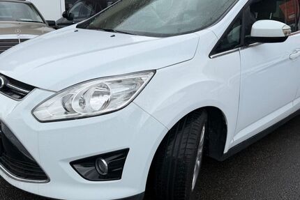 Ford C-Max 90.600 km 5.980 &euro; Düsseldorf 40549