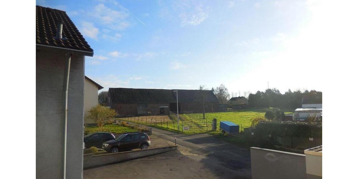 Etagenwohnung Leverkusen Bergisch Neukirchen - 3 Zimmer, 113 m&sup2;, 1.250&euro; | Angebot:24805217