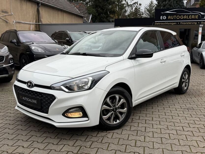 i20
