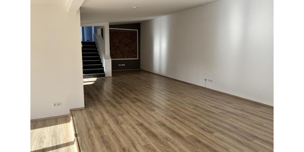 Loft - Studio - Atelier Wuppertal Dönberg - 2.5 Zimmer, 152 m&sup2;, 1.500&euro; | Angebot:26307430
