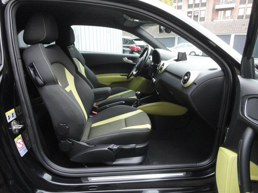 Audi A1 ambition 1,2 TFSI Klimaautom.SHZ PDC Alu17 105.000 km 7.390 € Neuss 41462