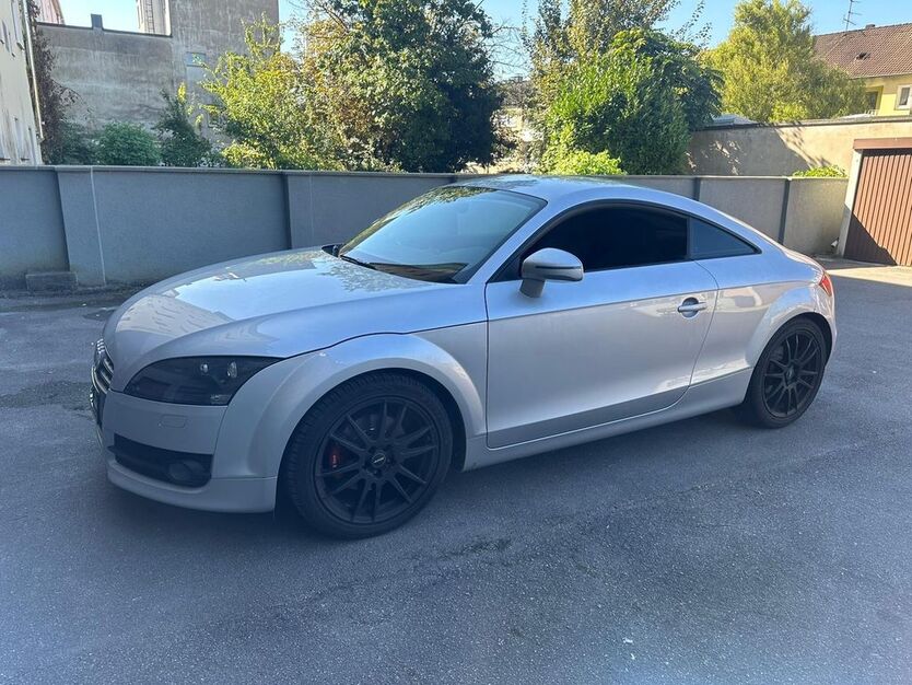 Audi TT 165.750 km 7.999 € Wuppertal 42289