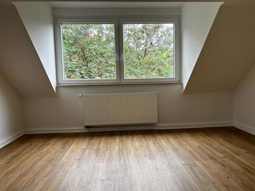 Frisch Sanierte 3-Zimmer Wohnung ab sofort verfügbar zimmer