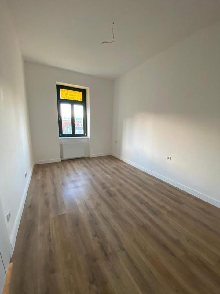 13-Familienhaus + 1 Gewerbeeinheit | Fast fertig renoviert | zimmer