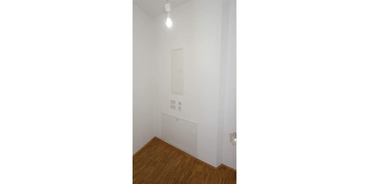 Etagenwohnung Düsseldorf Flingern Nord - 3 Zimmer, 117 m&sup2;, 1.879&euro; | Angebot:25747649