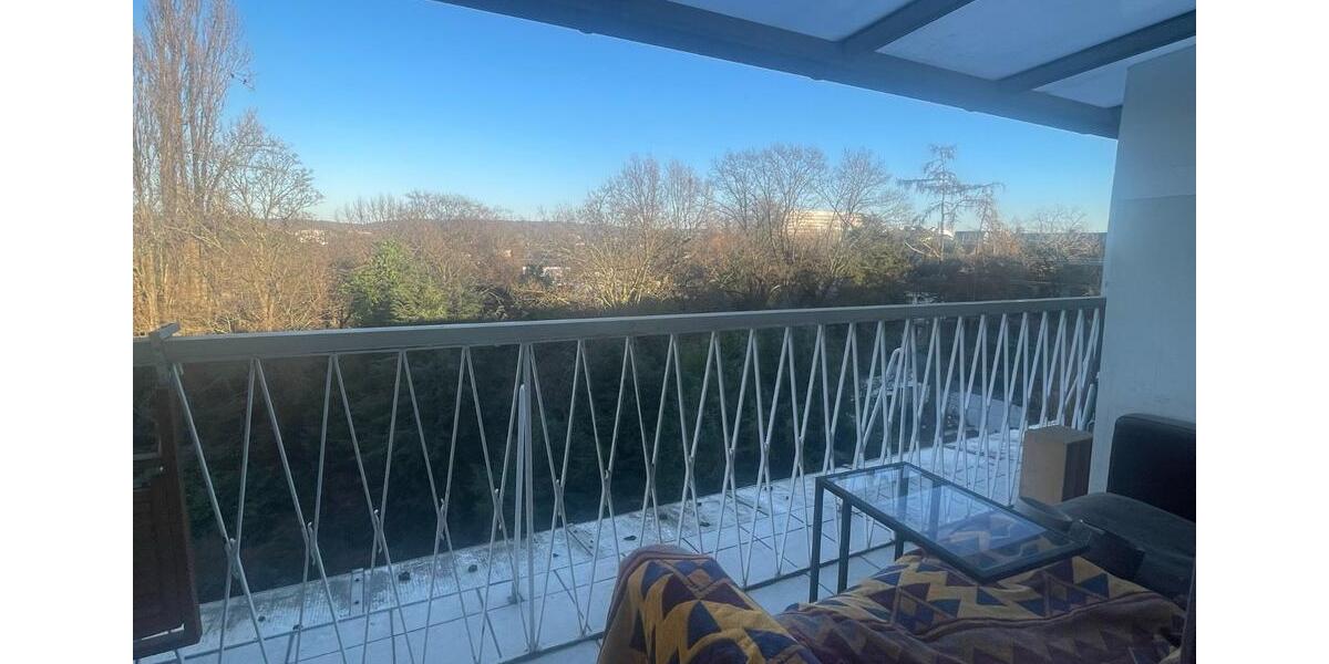 Dachgeschoßwohnung Düsseldorf Stadtbezirk 2 - 3 Zimmer, 58 m&sup2;, 1.200&euro; | Angebot:24308951