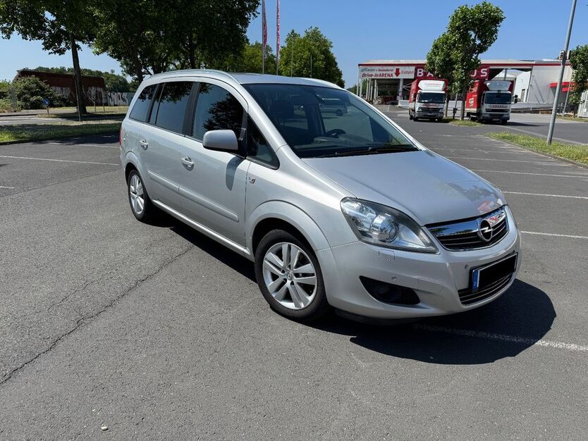 Opel Zafira 104.000 km 6.500 € Düsseldorf 40625