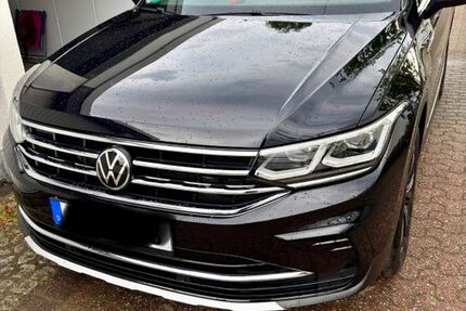 VW Tiguan 67.000 km 26.700 &euro; Düsseldorf 40595