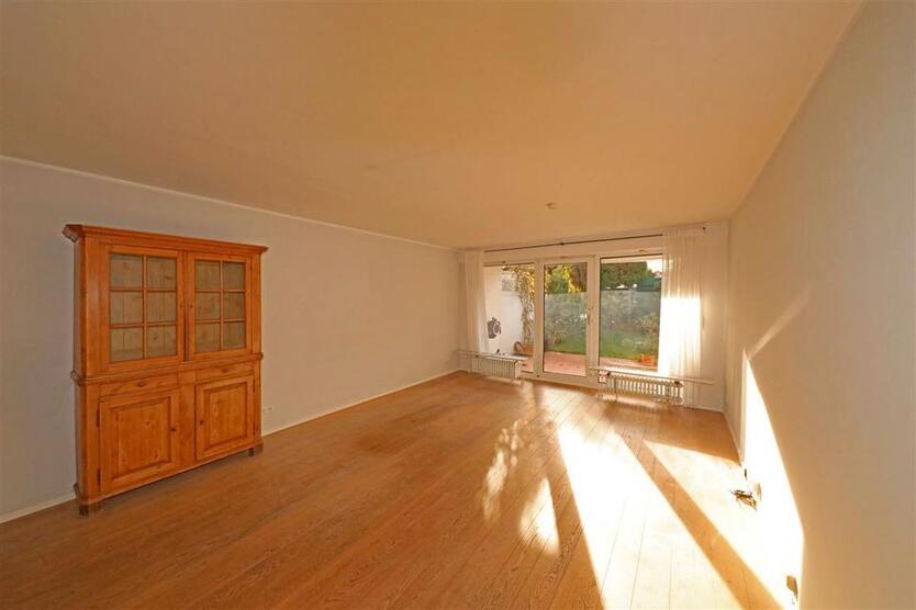 Immobilien Richter: Einfamilienhaus zu vermieten in Düsseldorf-Reisholz zimmer