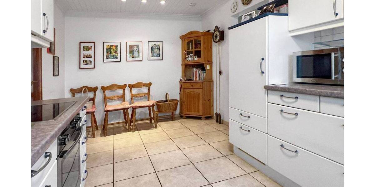 Mehrfamilienhaus, Wohnhaus Neuss Selikum - 7 Zimmer, 211 m&sup2;, 650.000&euro; | Angebot:25938942