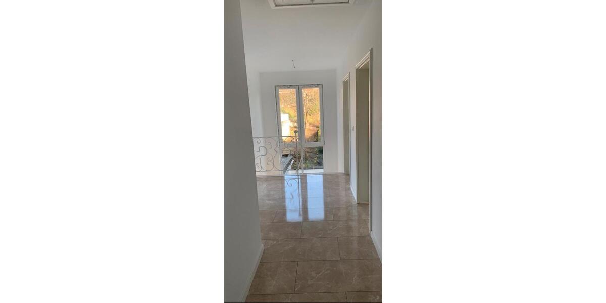 Einfamilienhaus Hückeswagen - 5 Zimmer, 300 m&sup2;, 719.000&euro; | Angebot:25992365