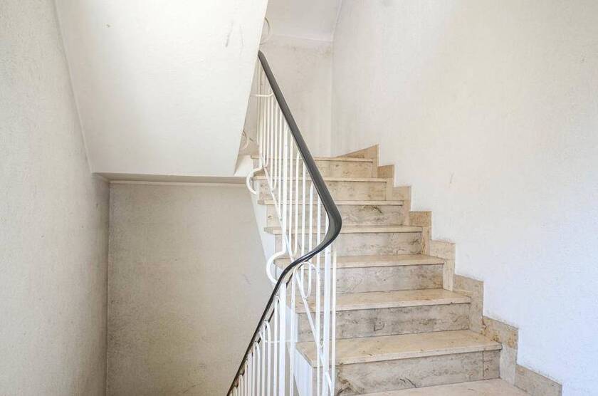 Ein- bis Zweifamilien-Stadthaus mit Renovierungsbedarf * gefragte und ruhige Citylage * ca. 168 m² Wfl. * ca. 463 m² ...