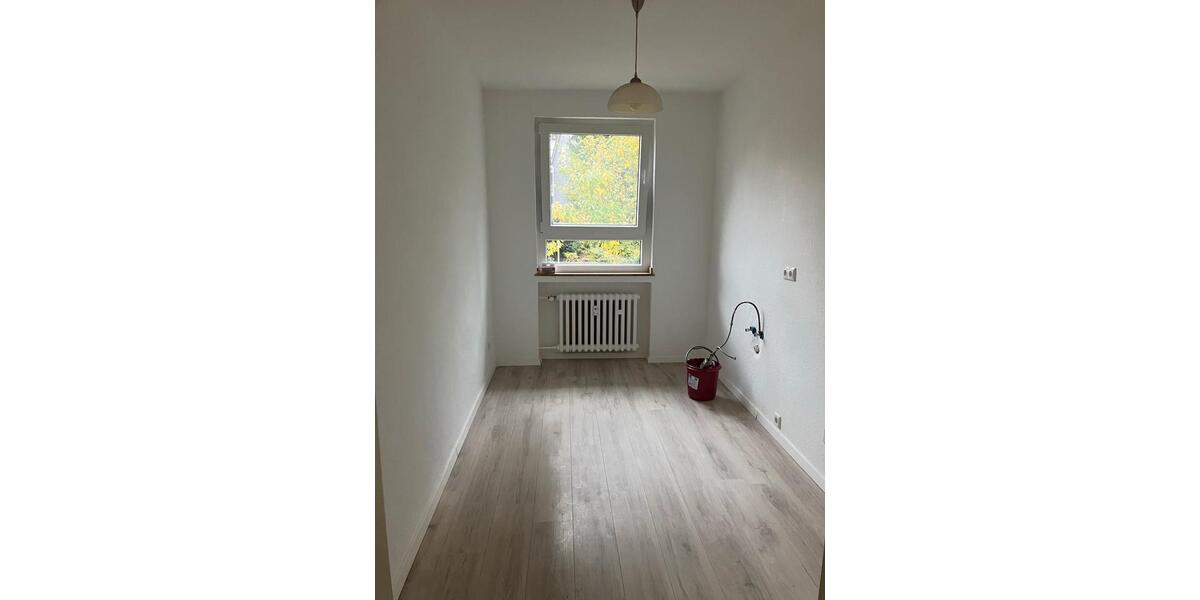 Etagenwohnung Solingen Höhscheid - 1 Zimmer, 585&euro; | Angebot:23606985