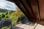 Stadtnah im Grünen - großes Haus mit Garten, Galerie und Doppelgarage