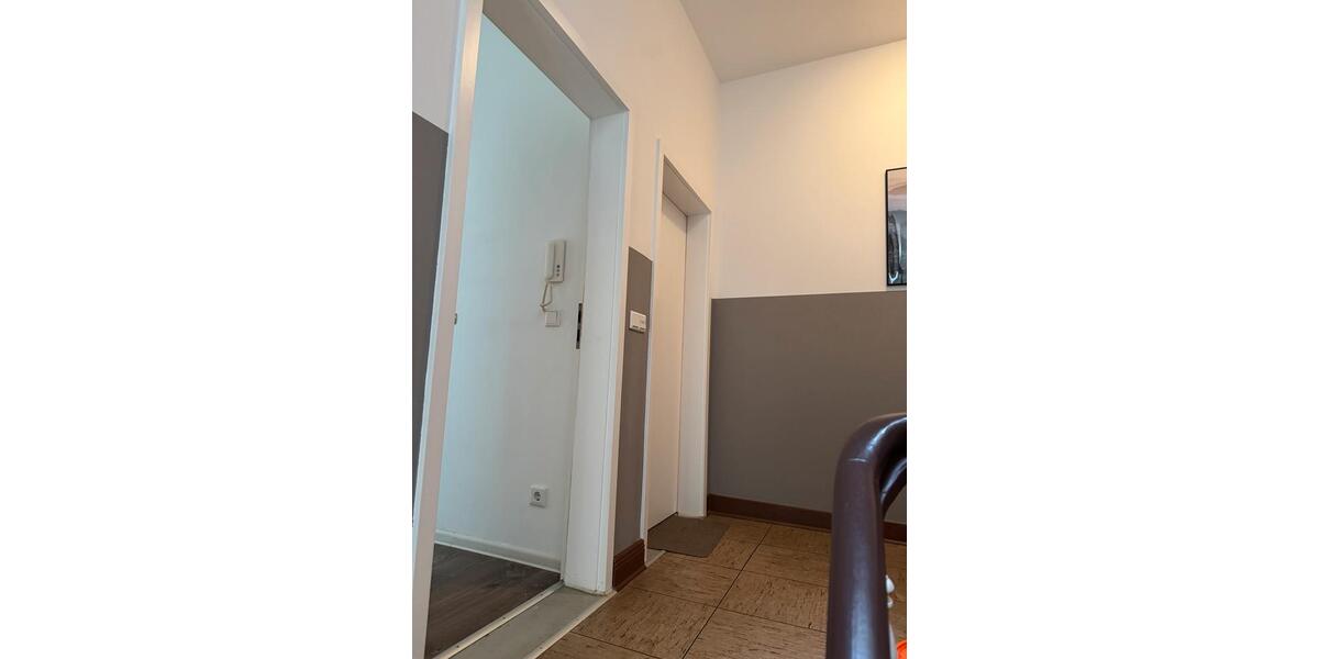 Etagenwohnung Wuppertal Lichtenplatz - 1.5 Zimmer, 50 m&sup2;, 390&euro; | Angebot:26041017