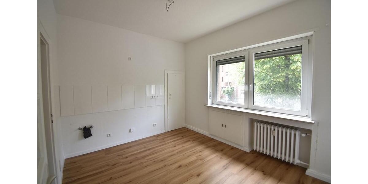 Etagenwohnung Düsseldorf Niederkassel - 2 Zimmer, 75 m&sup2;, 1.350&euro; | Angebot:22440568