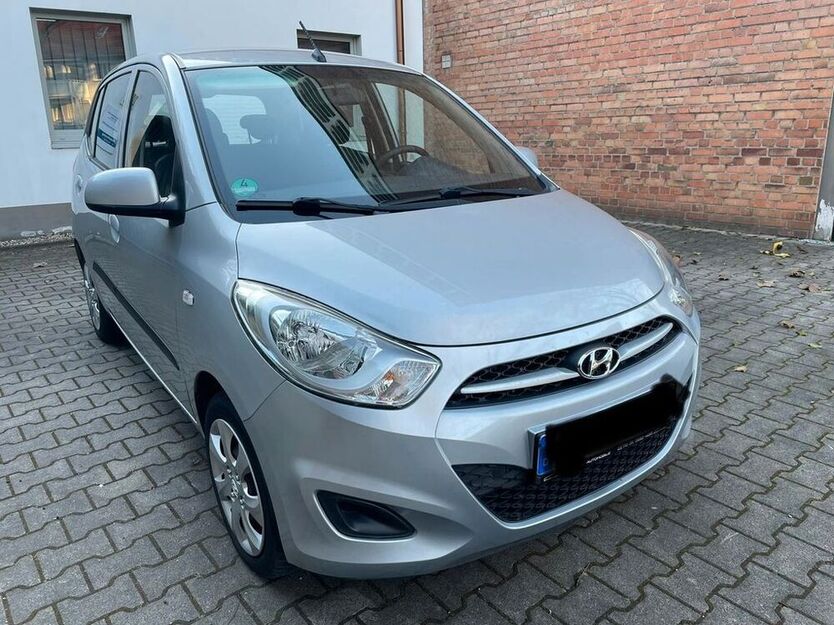 i10