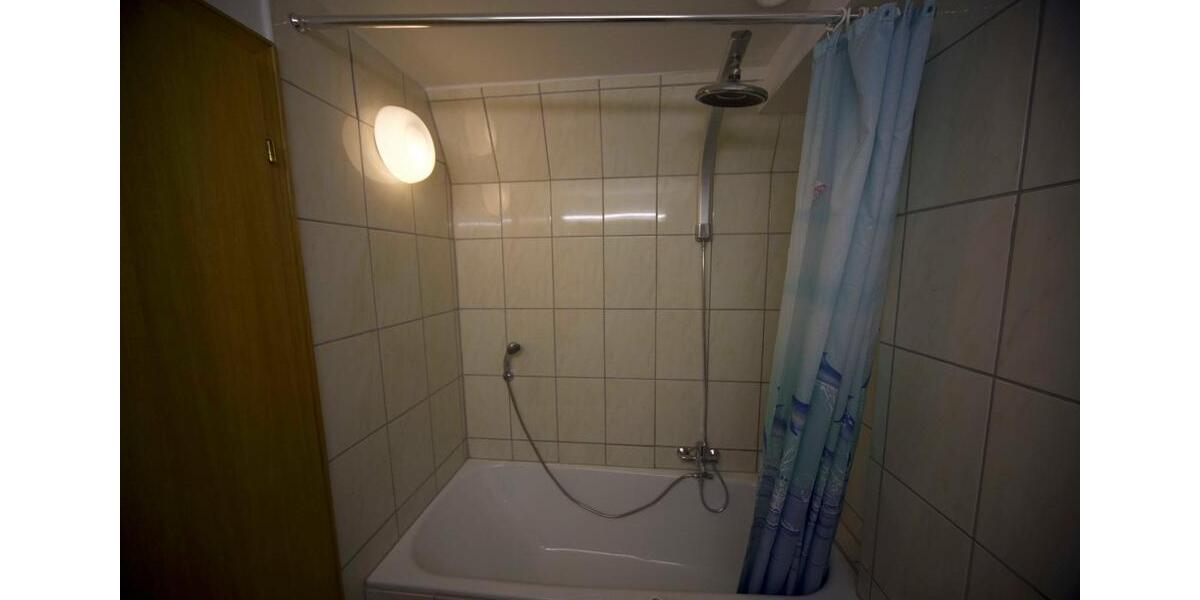 Einfamilienhaus Wuppertal Dönberg - 10 Zimmer, 304 m&sup2;, 3.100&euro; | Angebot:24477426