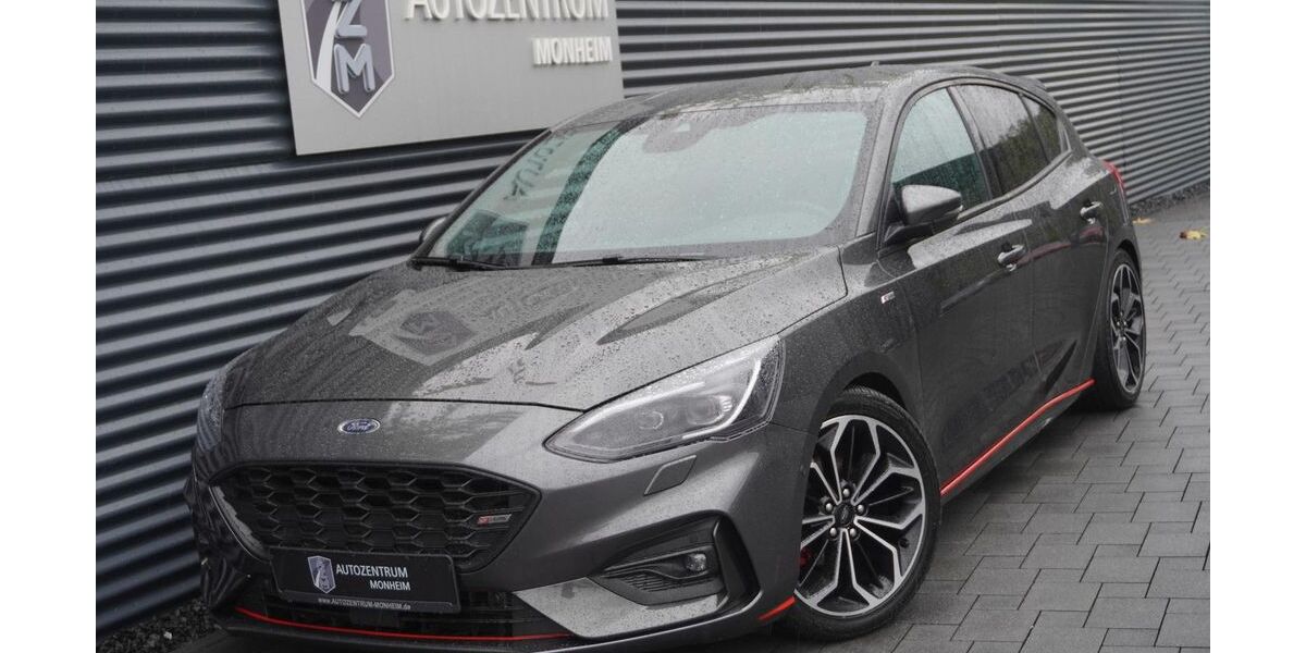 Ford Focus 55.000 km 17.990 € Monheim am Rhein 40789