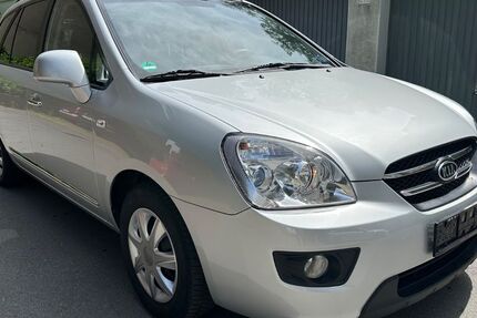 Kia Carens 125.419 km 3.490 &euro; Solingen 42651