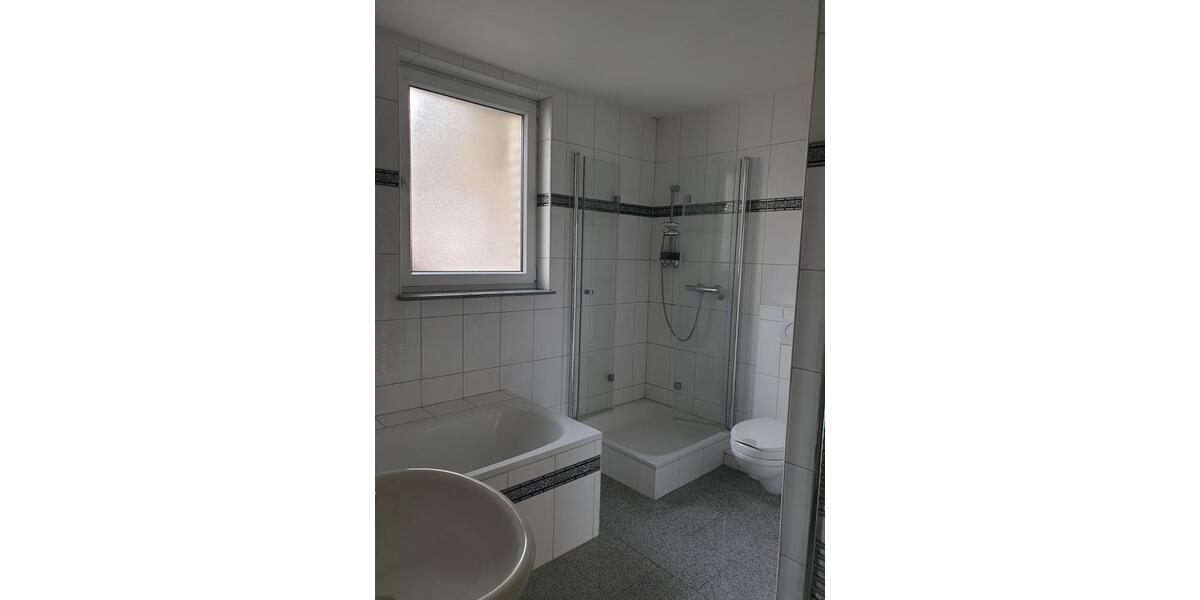 Etagenwohnung Langenfeld (Rheinland) - 3 Zimmer, 95 m&sup2;, 365.000&euro; | Angebot:26395115