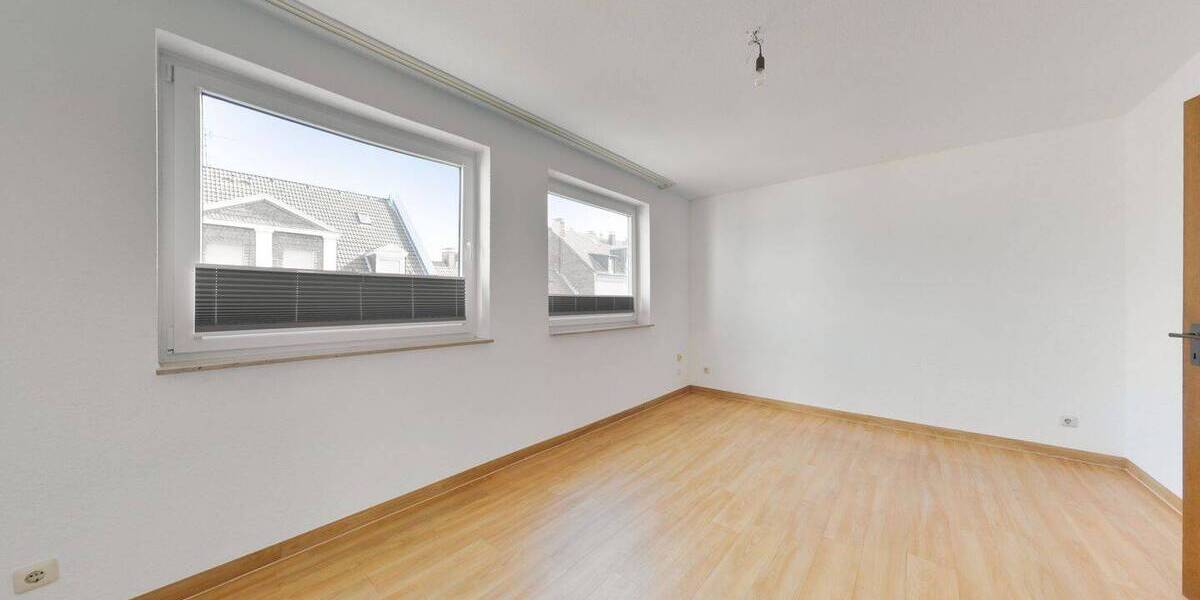 Etagenwohnung Velbert Mitte - 2 Zimmer, 69 m&sup2;, 189.000&euro; | Angebot:26029090