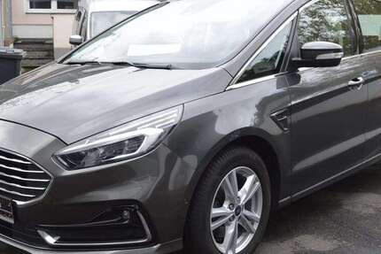 Ford S-Max 199.900 km 16.590 &euro; Köln Ostheim 51107