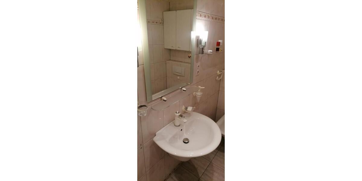 Hochparterre Ratingen Tiefenbroich - 2 Zimmer, 64 m&sup2;, 235.000&euro; | Angebot:26959481
