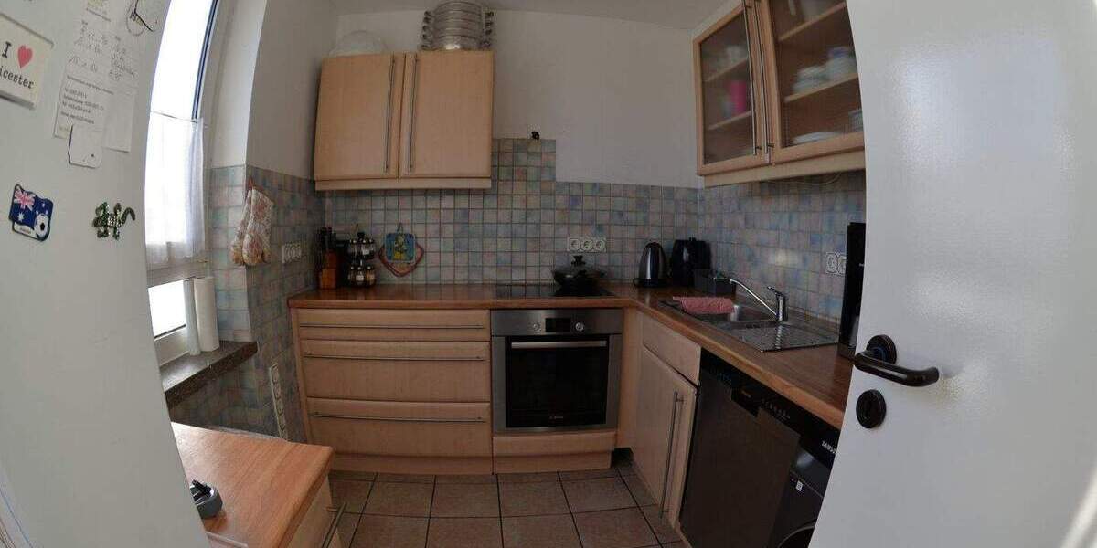 Etagenwohnung Köln Neubrück - 4 Zimmer, 93 m&sup2;, 229.000&euro; | Angebot:25728630