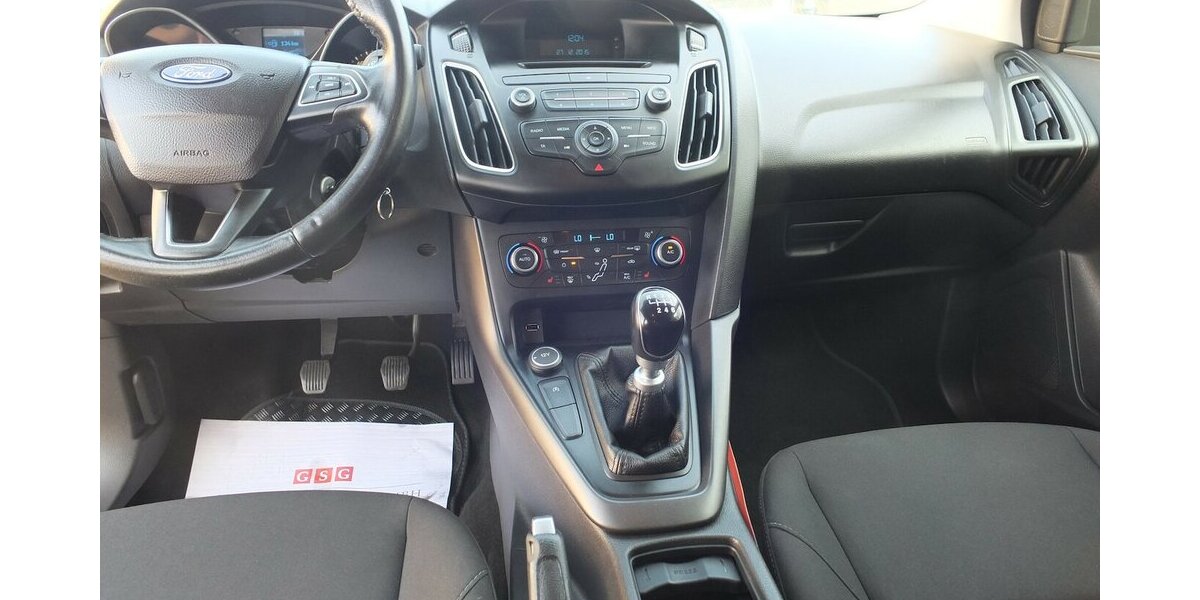 Ford Focus BLACK WEEK 25: KLIMAUTOMATIK PARKPILOT 118.919 km 6.908 € Köln 50858