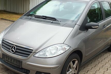 Mercedes-Benz A 150 KLIMAANLAGE PARCTRONIC orig 97.055km ! 97.055 km 5.704 &euro; Köln 50858