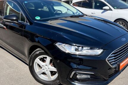 Ford Mondeo 140.500 km 12.880 &euro; Düsseldorf 40549