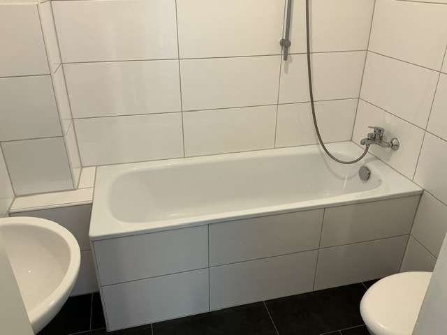 Etagenwohnung Velbert Birth - 2 Zimmer, 63 m&sup2;, 479&euro; | Angebot:27684503
