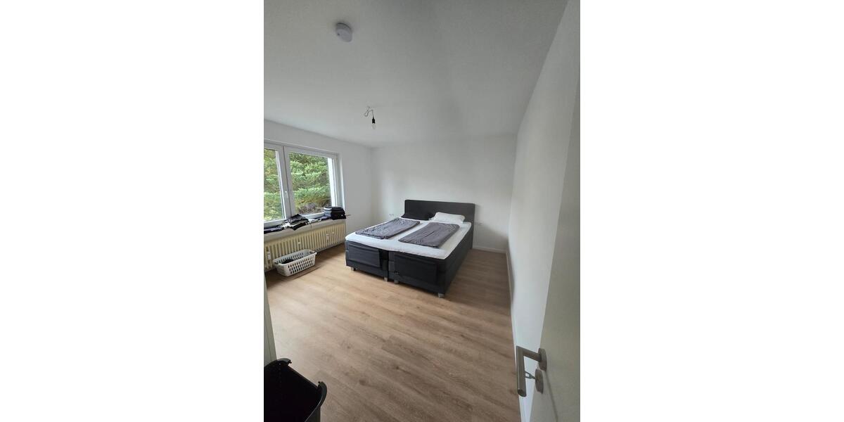 Etagenwohnung Hattingen - 2.5 Zimmer, 82 m&sup2;, 700&euro; | Angebot:24943774