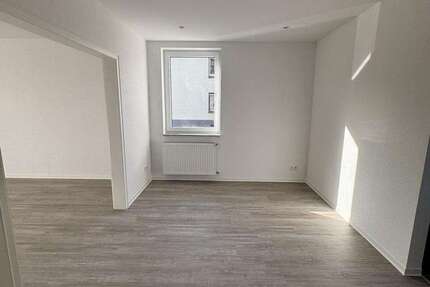 Wohnung Hattingen Winz - 3 Zimmer, 58 m&sup2;, 667&euro; | Angebot:26460656