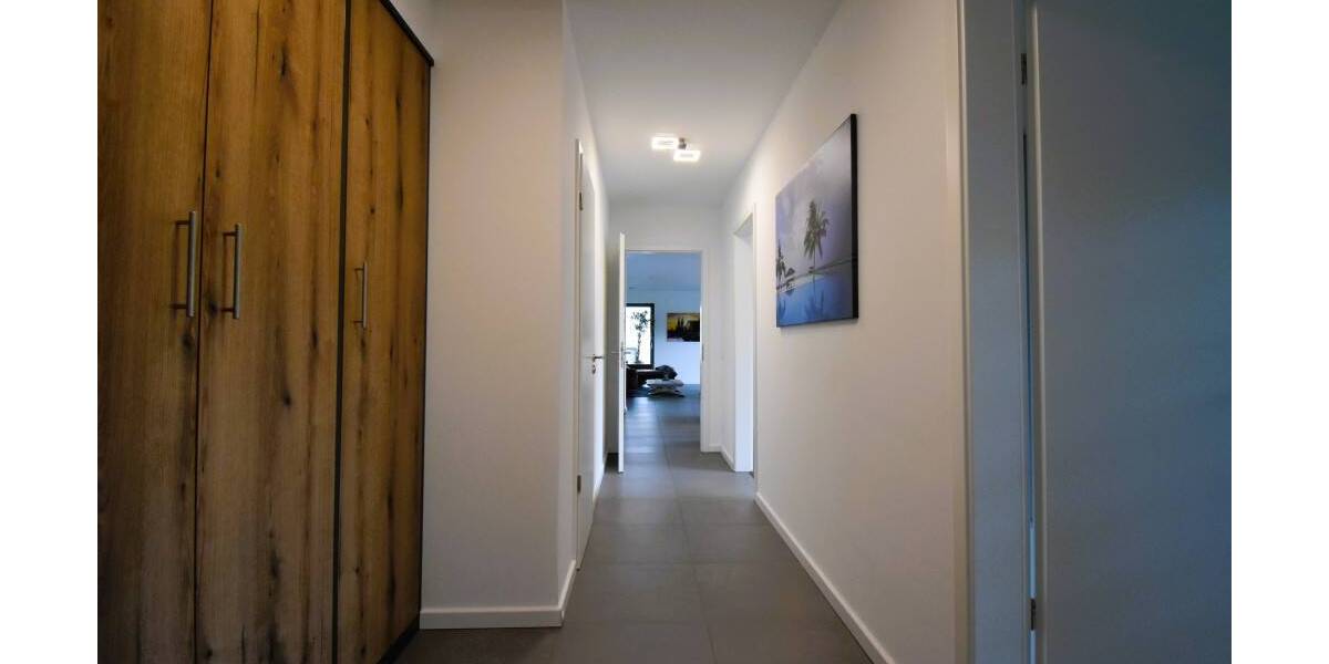 Etagenwohnung Leverkusen Lützenkirchen - 3 Zimmer, 135 m&sup2;, 1.980&euro; | Angebot:26744974