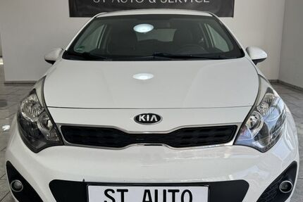 Kia Rio 186.437 km 4.890 &euro; Köln 51107