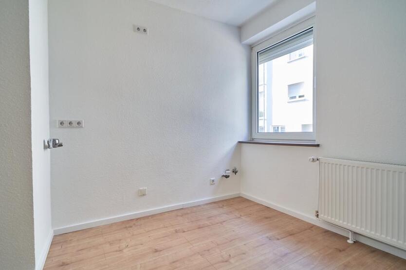 Wunderschöne,modernisierte 2- Zimmer Eigentumswohnung mit Terasse