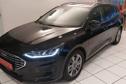 Ford Focus 67.100 km 17.000 &euro; Köln 51149