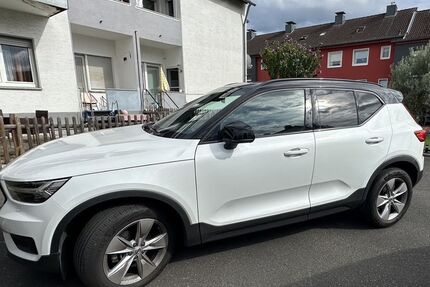 Volvo XC40 74.000 km 22.999 &euro; Köln 51147