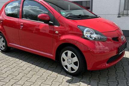 Toyota Aygo 114.379 km 2.950 &euro; Langenfeld 40764
