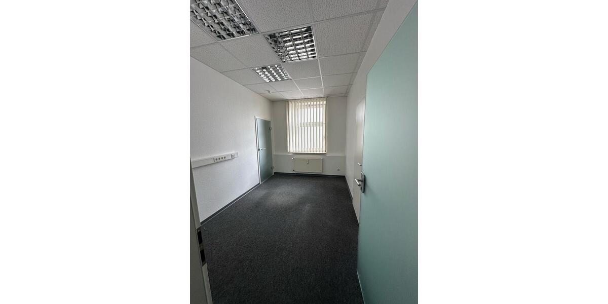 Gewerbeobjekt Halver - 2.250&euro; | Angebot:22260582