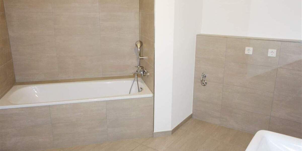 Etagenwohnung Düsseldorf Flingern Nord - 3 Zimmer, 117 m&sup2;, 1.879&euro; | Angebot:25645621