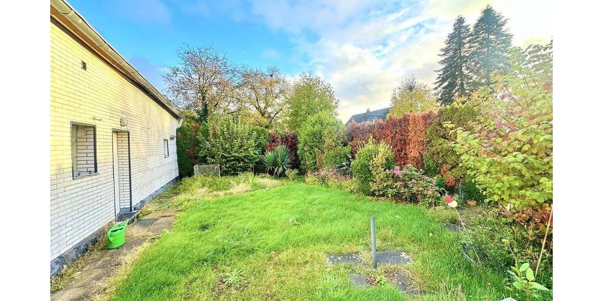 Grundstück Langenfeld / Berghausen Berghausen - 369.000&euro; | Angebot:25689201